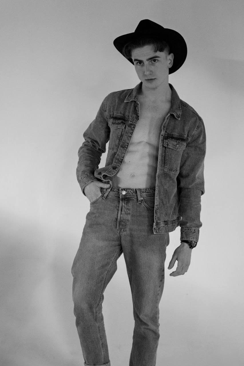Daylight editorial